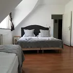 Malom-to Vendeghaz Guest house Tapolca