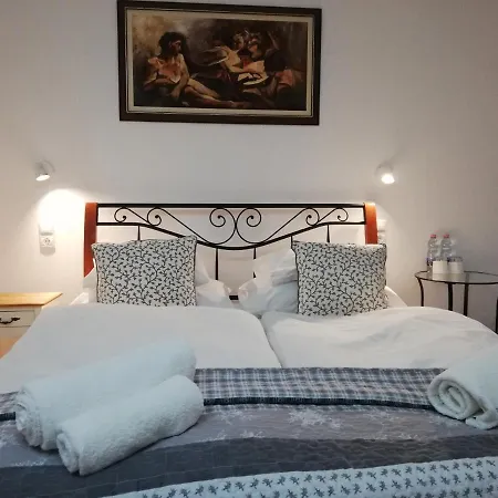 Malom-tó 4* Tapolca