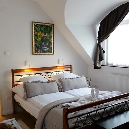 Malom-to Vendeghaz تابولتْسا