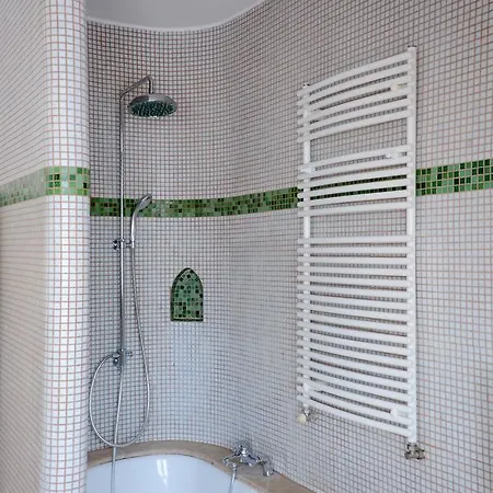 Malom-tó Affittacamere 4*