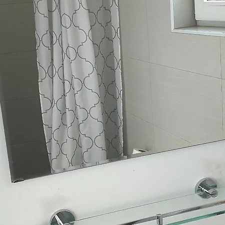 Malom-to Vendeghaz 4*