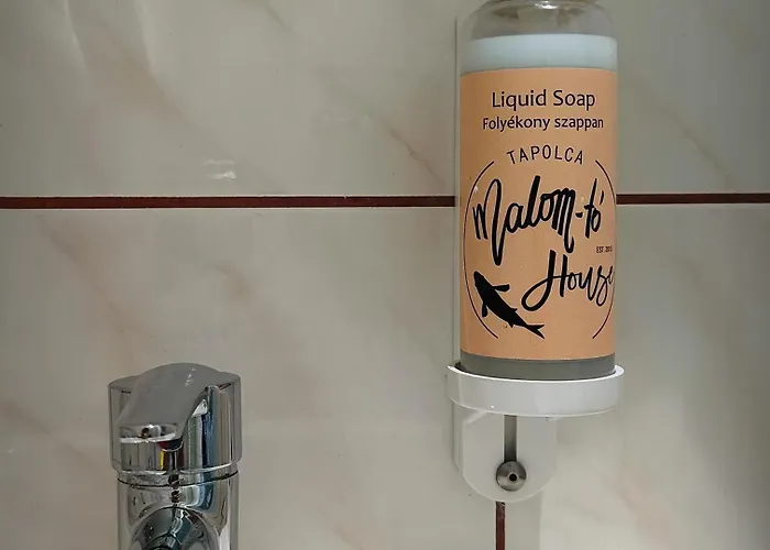 Malom-to Vendeghaz 招待所 陶波尔曹